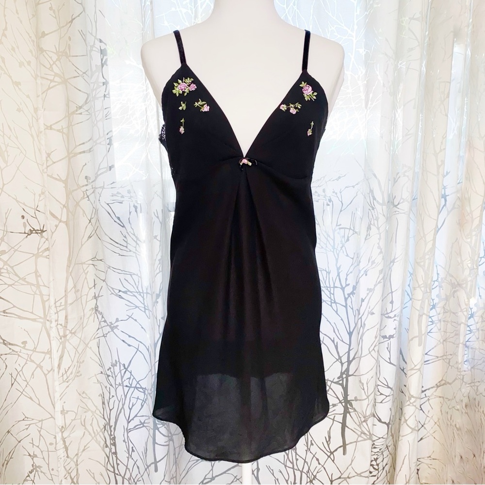 Oscar de la Renta pink label black embroidered floral lace sleeveless night gown